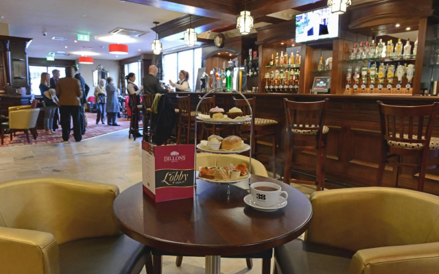 Dillons Hotel