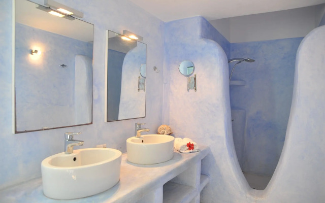 Medusa Beach Resort and Suites