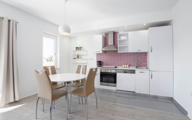 Stunning Apartment in Podstrana With Wifi and 1 Bedrooms