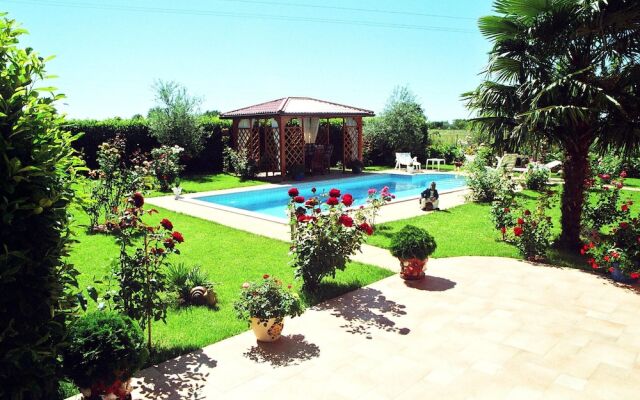 Villa With 3 Bedrooms in Umag, With Private Pool, Enclosed Garden and