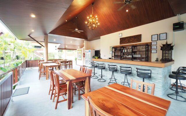 Chanapha Residence (SHA Extra Plus)