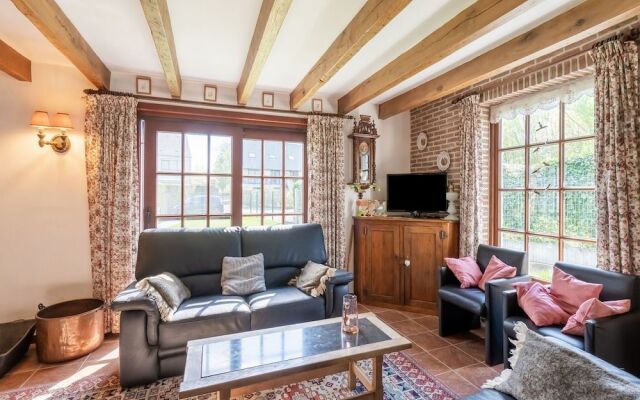 Farmhouse in Beveren Near Beach & Garden