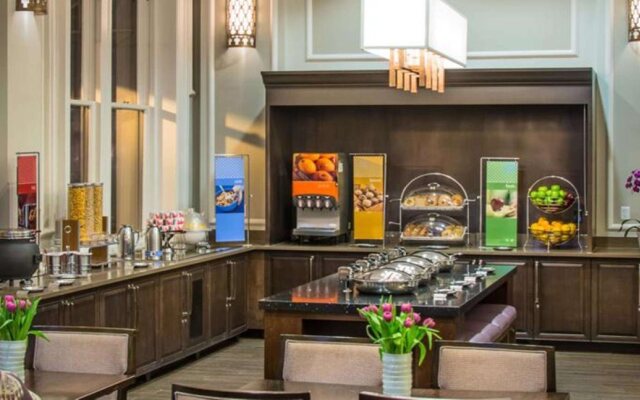 Hampton Inn & Suites Baltimore Inner Harbor