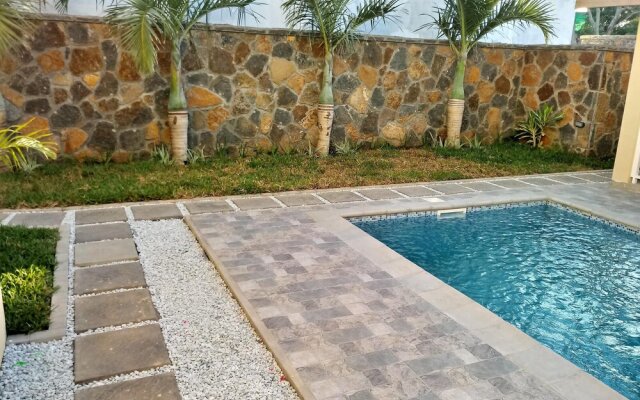 Villa With 3 Bedrooms in Pointe aux Canonniers, With Private Pool, Enc