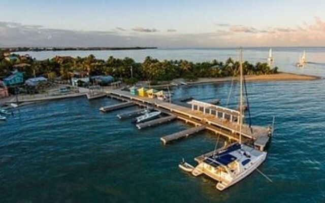 Maya Breeze Inn