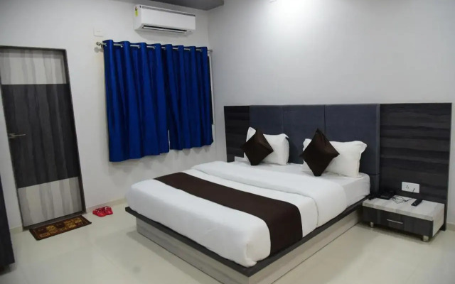 Hotel  Savera Palace