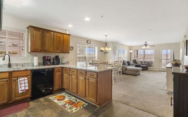 Branson Hilltop Haven - Golf Oasis