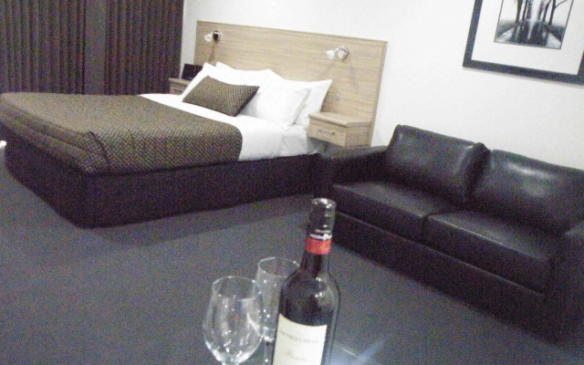 Hamilton Lonsdale Motel