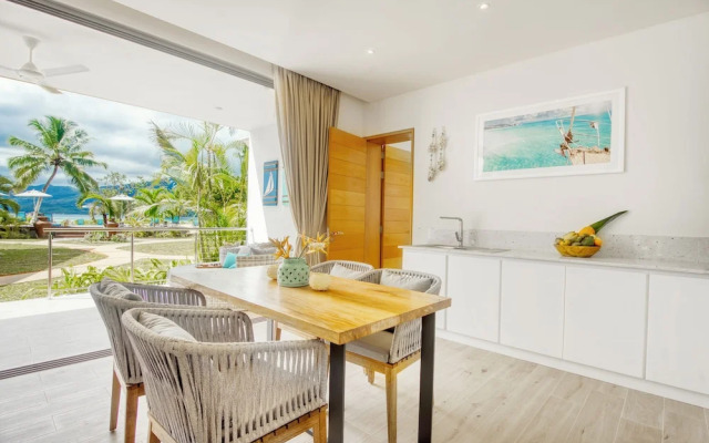Pineapple Beach Villas