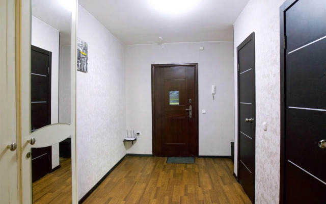 Апартаменты на улице Авиаторов 38