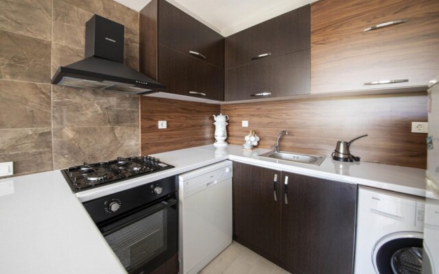 Secluded Villa With Garden in Milas