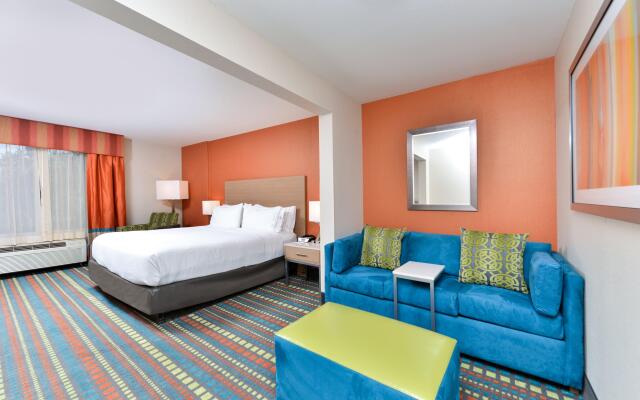 Holiday Inn Express Bernalillo, an IHG Hotel