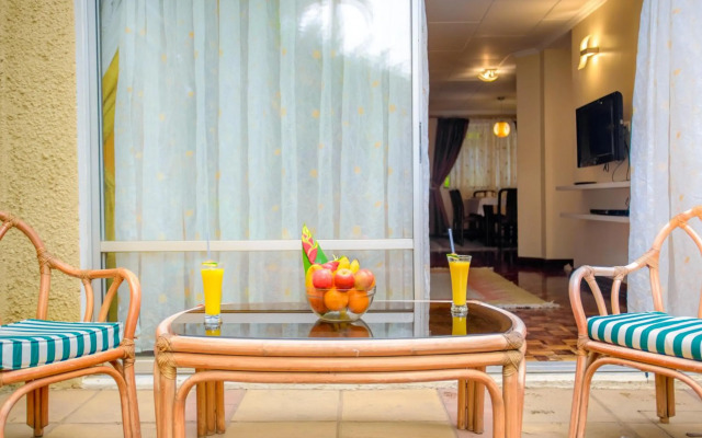 Mimosa Court Apartments