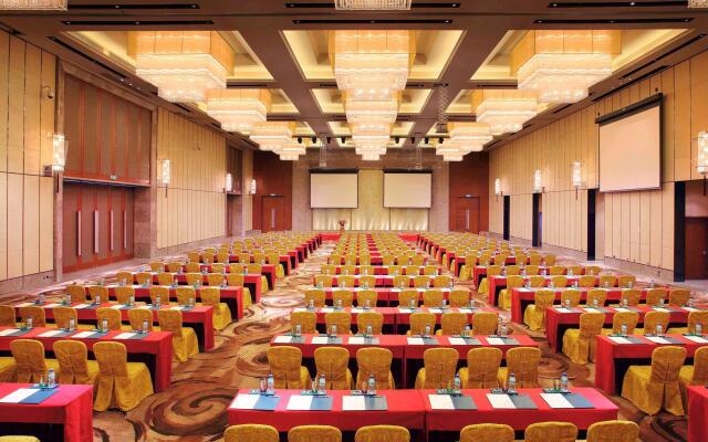 Pullman Oceanview Sanya Bay Resort & Spa