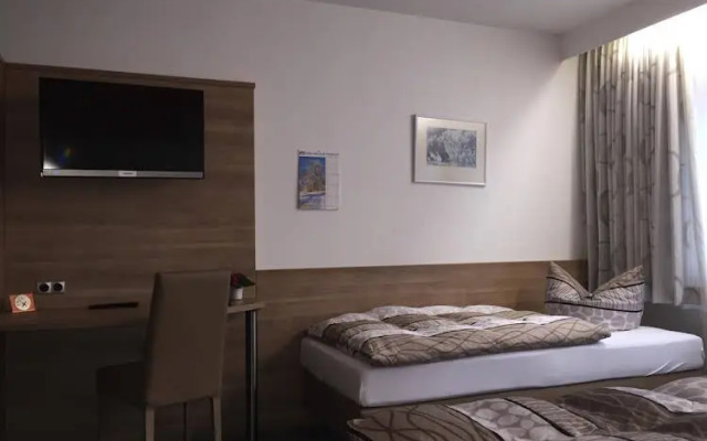 Hotel & Reitsportzentrum Kreuth