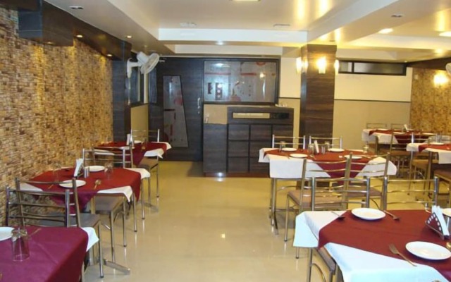 Hotel Raghav Palace
