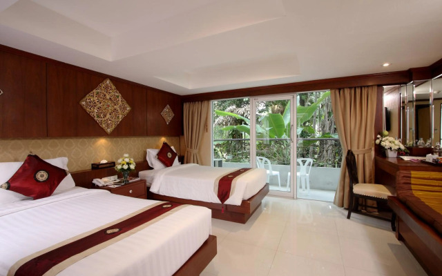 Отель Rayaburi Hotel Patong