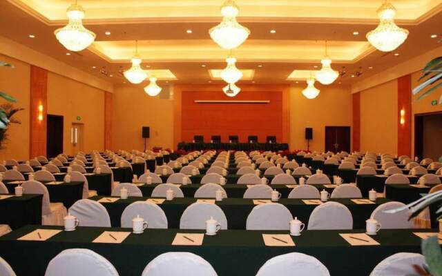 Jinhangxian International Business Hotel