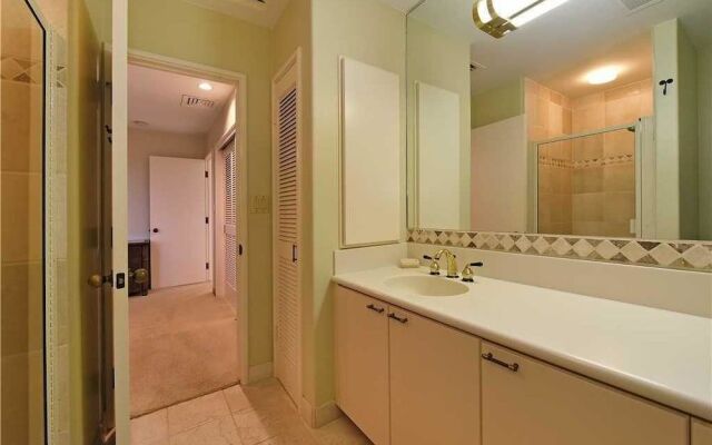 Kaanapali Royal G301 by RedAwning
