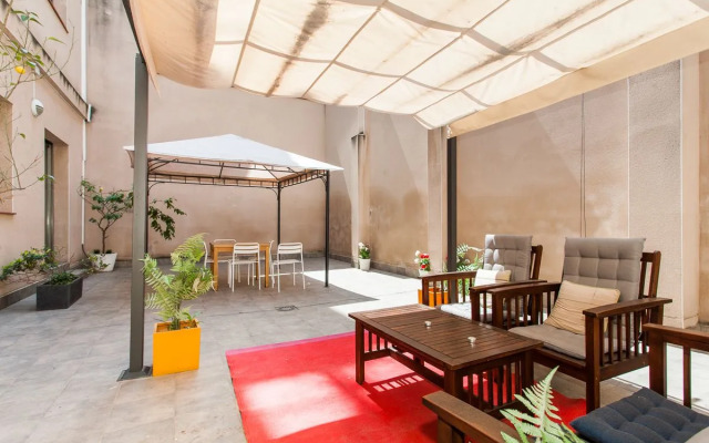 Inside Barcelona Apartments Salvà