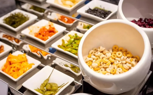 Homeinn Selected Hotel (Shenyang Hunnan 21st Century Building Subway Station)