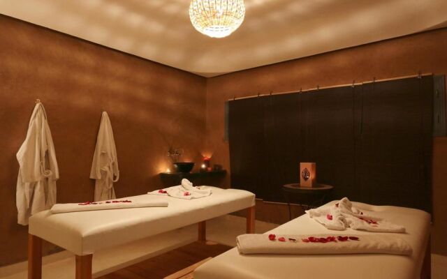 Shems Moon Lodge & Spa