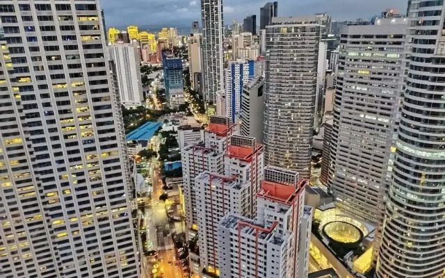 CitySkyline View 53F-Air Residences