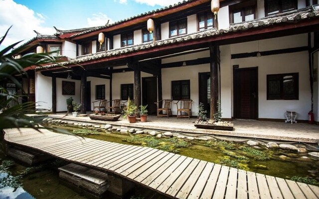 Lijiang Meng En Artistic Hostel