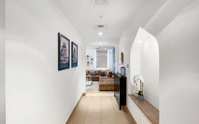 Gorgeous 1-br Downtown Dubai