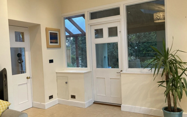 Stunning 4-bed House in Devon 10 Mins From Beach