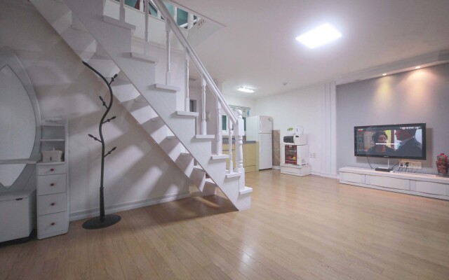 The South Sea, SPA Hill pension