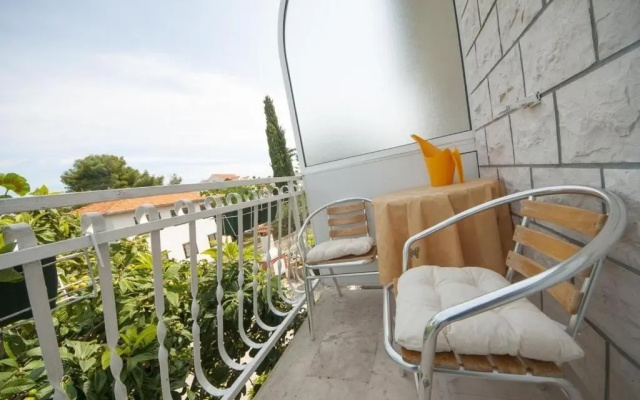 Apartments Sreca - 150m from beach