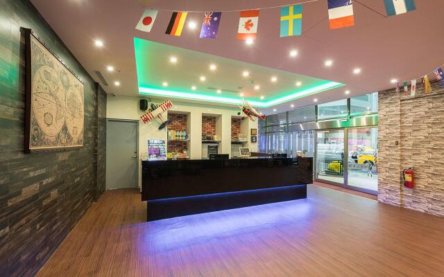 Skyone Hotel