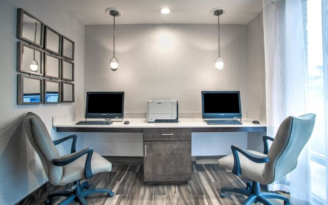 Hampton Inn & Suites Macon I-475