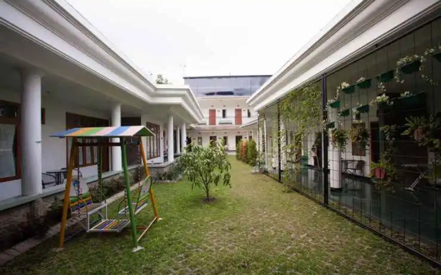 Griyo Sultan Agung near Station Malang Baru