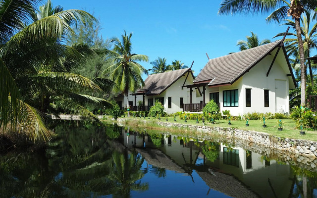 Khao Lak Blue Lagoon Resort