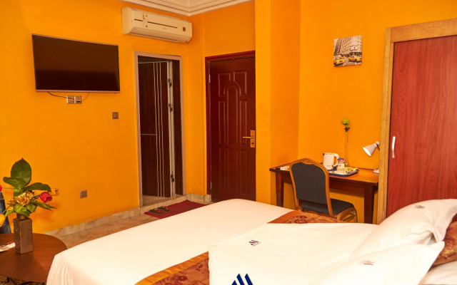 Marriot Metropolitan Hotel