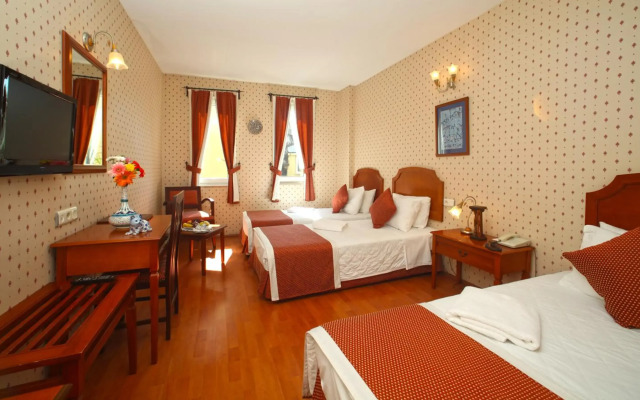 V Hotel Lavender