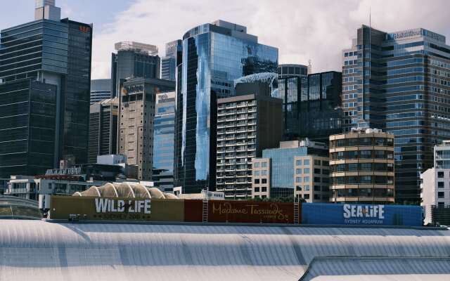 Metro Apartments on Darling Harbour - Sydney