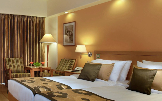 Acron Candolim Regina