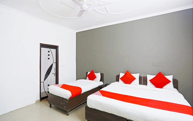 Capital O 29375 Hotel Rainbow Villa