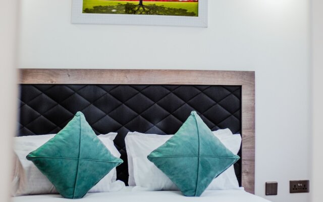 Masoor Homes by Edmor Suites