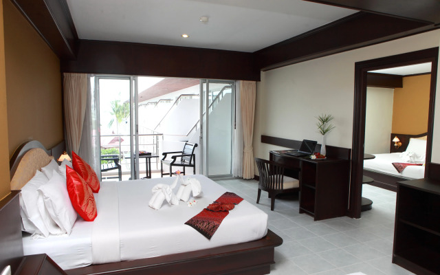 Samui First House Hotel