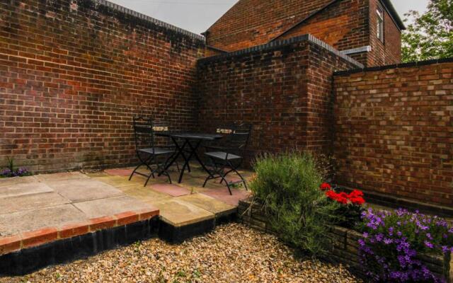 Beautifully furnished 4 bedroom house