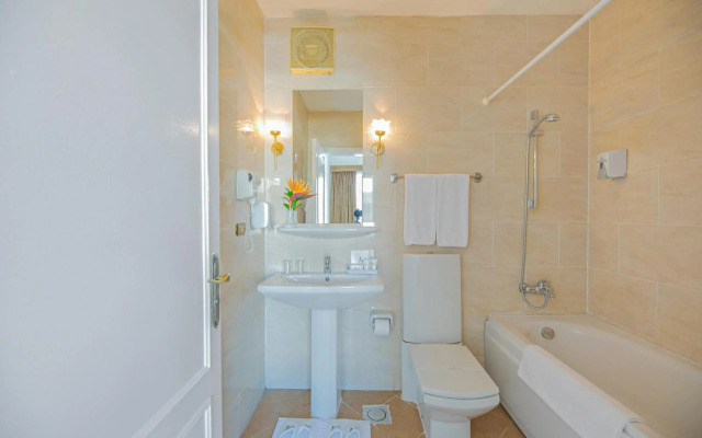 Marlin Inn Azur Resort