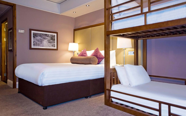 Sandman Signature London Gatwick Hotel