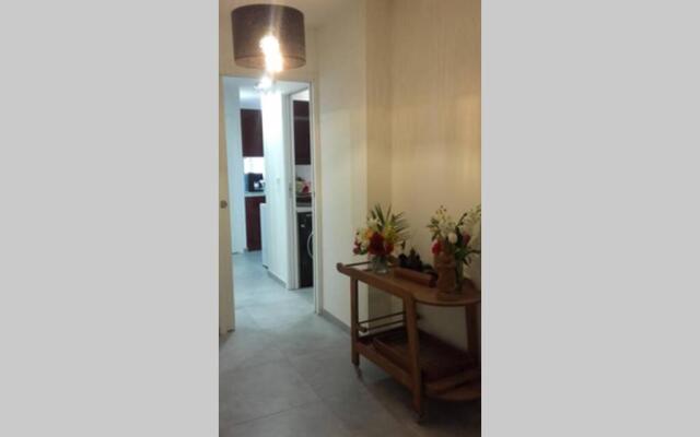 Port Vauban appartement F3 refait à neuf
