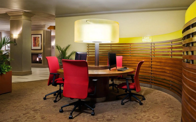 Sheraton Philadelphia University City Hotel