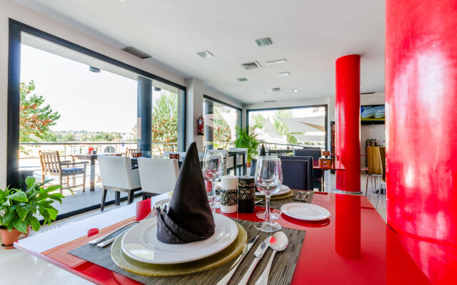 Hotel YIT Conquista de Granada