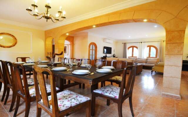 104509 -  Villa in Llucmajor